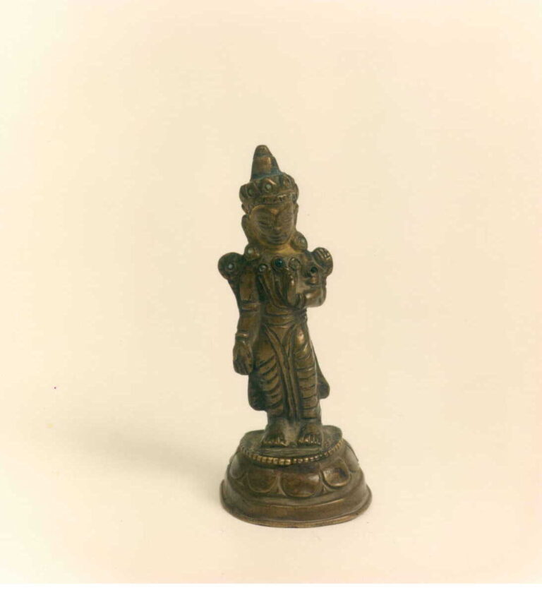 23. Avalokitesvara padmapani